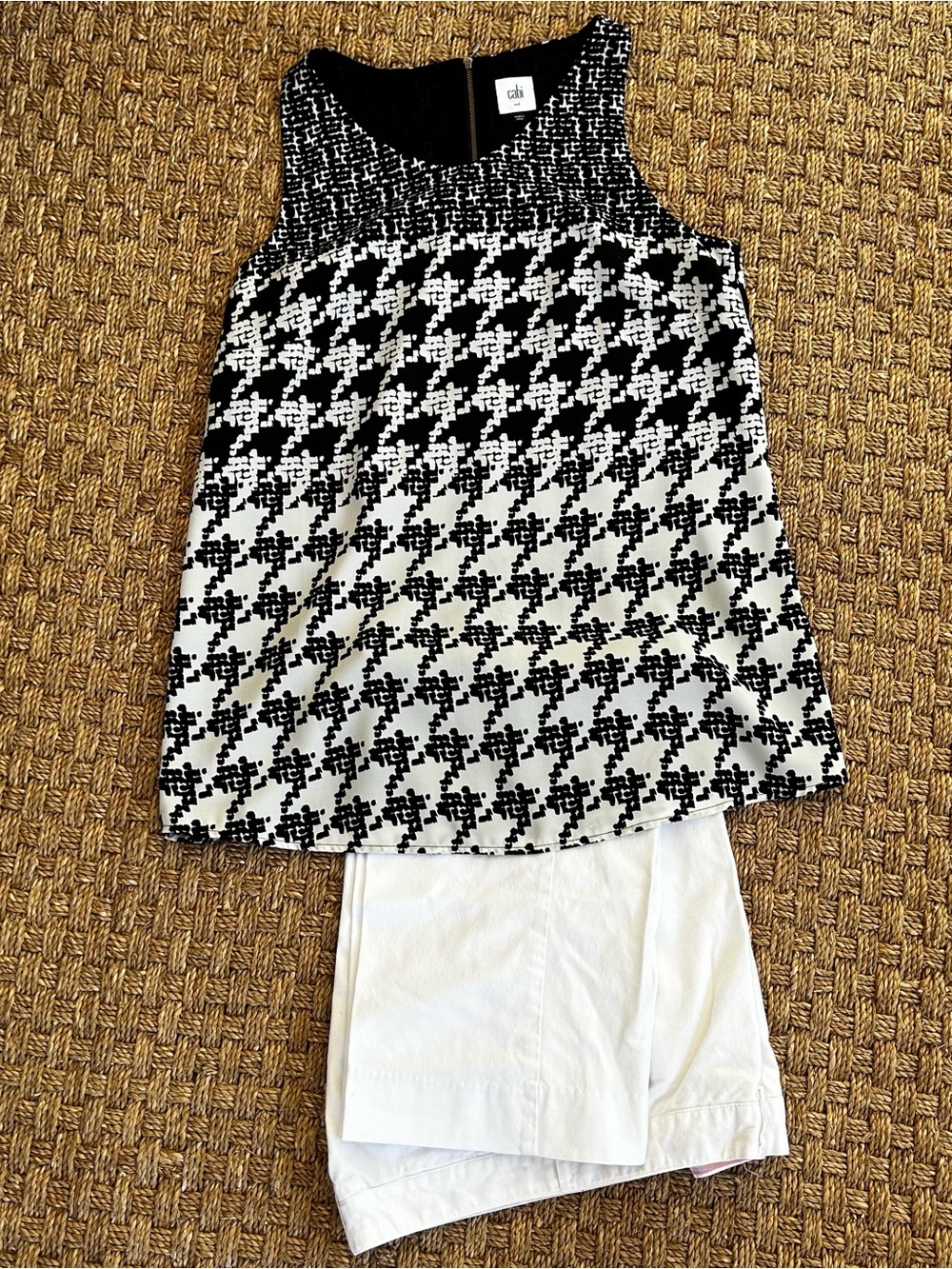 Cabi Fully Lined Black and White Houndstooth Swing Sleeveless Top